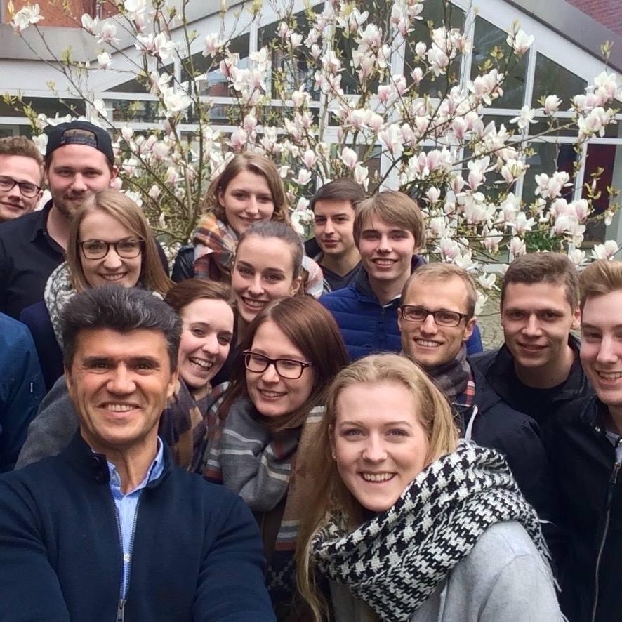 Peter Ivanov with Nordakademie students